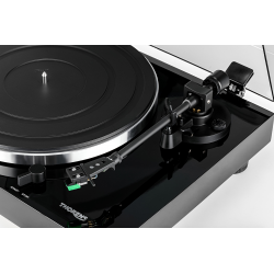 Gramofón Thorens TD 202 Čierna lesklá